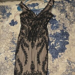 Cachet Black and Tan Bodycon Midi Dress V-Neck Sleeveless